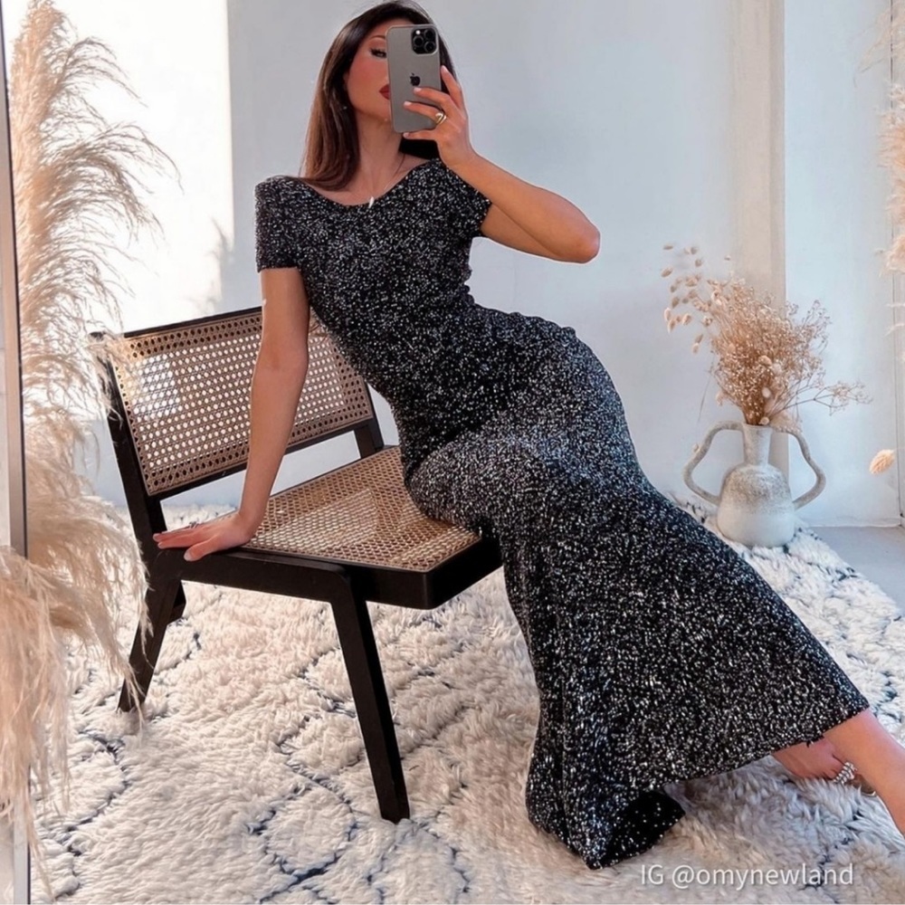 ZARA NWT LIMITED EDITION SEQUIN KNIT DRESS - BLACK - Picture 2 of 13